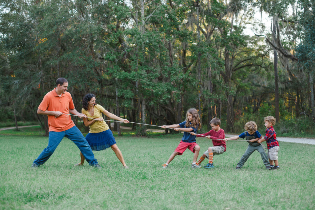 Raffys on the Road, Phipps Park, tug of war with kids